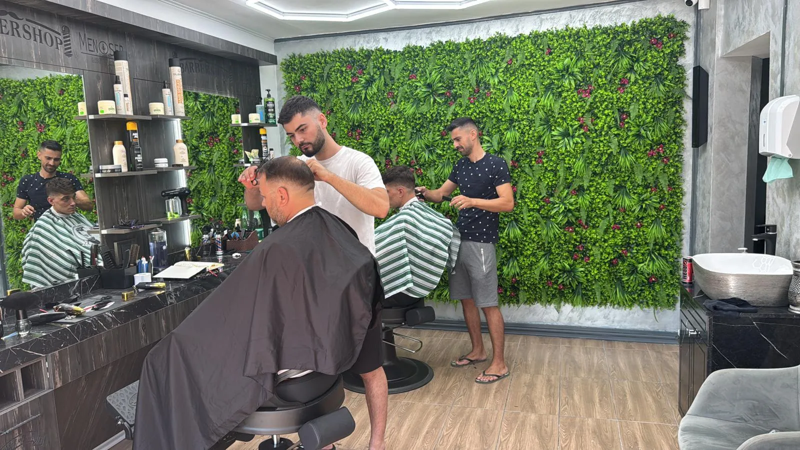 Barberii Valy Style la lucru